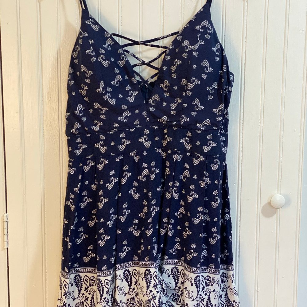 FAVLUX Blue and White Patterned Romper Size L